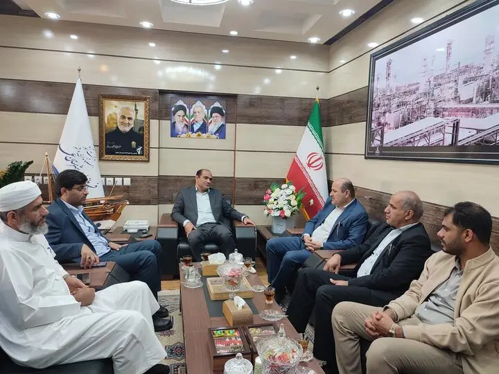 پاسالار:بارندگی به ۷۰ پایه و ۷۸۰۰ متر از شبکه برق عسلویه آسیب زد