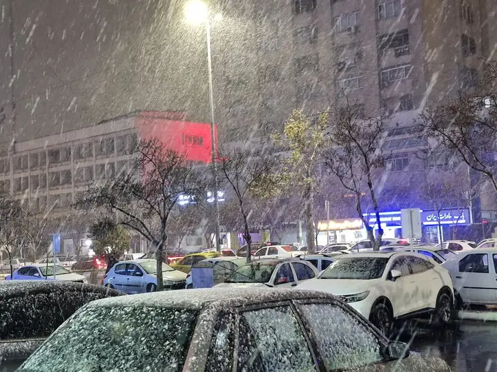 بارش شدید برف در مشهد