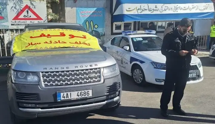 توقیف سواری با سرعت ۲۰۰ کیلومتر توسط تیم‌های ضربت پلیس راه قم