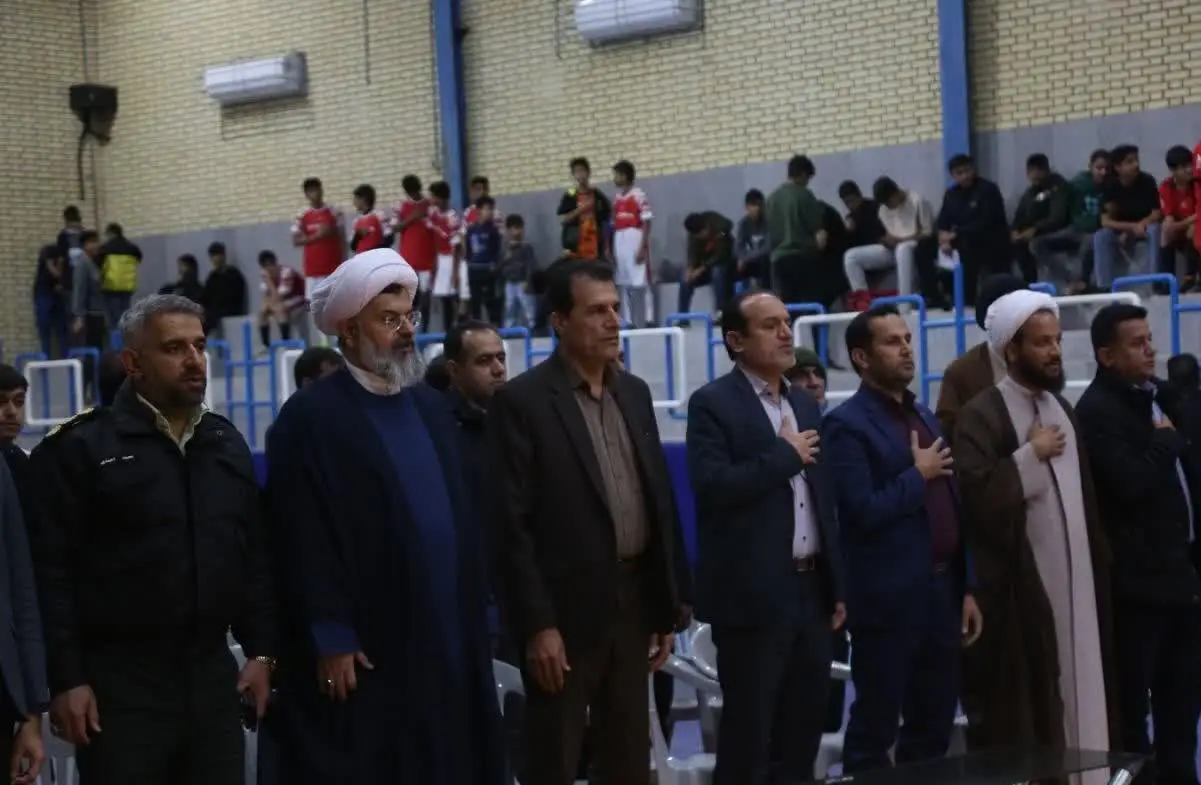 مسابقات فوتسال «بصیرت آدینه» در دشتی آغاز شد