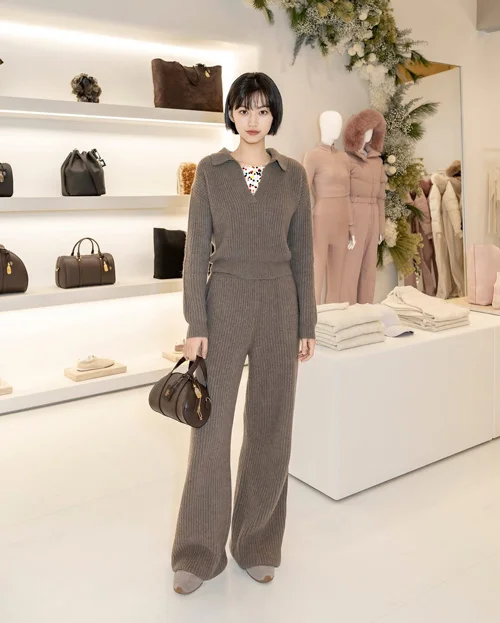 بازیگران کره‌ای در ایونت الو