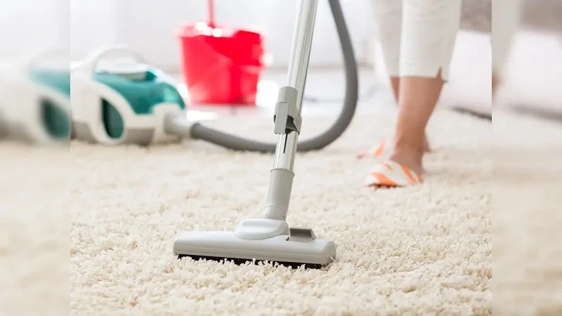 کشیدن موکت ها با کشیدن جاروبرقی