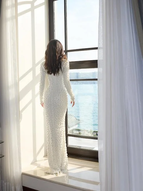 پیراهن سفید نسرین جوادزاده