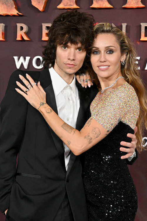 حلقه نامزدی مایلی سایرس