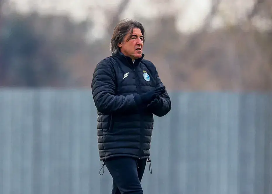 ساپینتو چگونه با تیم آنالیز استقلال، رقیبان را زمین‌گیر می‌کند؟