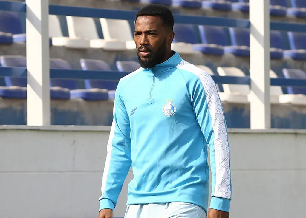 نازون همچنان از جلب اعتماد ساپینتو ناامید است؛ غیاب‌های پی‌درپی در استقلال باعث نگرانی شد!