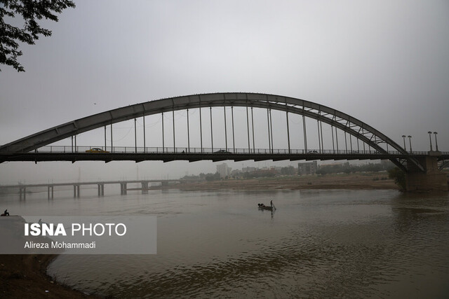 مه غلیظ و آلودگی نفس‌گیر در خوزستان؛ از روز دوشنبه باران و رعد و برق می‌آید!