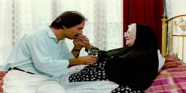 چرا ۳۶ سال بعد از علی حاتمی، «مادر» هنوز بهترین نماد سینمای ایران است؟