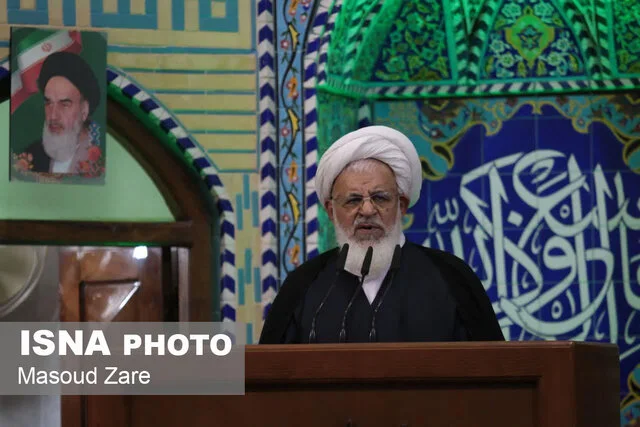 آیت‌الله ناصری: تحریم‌ها فرصتی طلایی برای تقویت استقلال ایران و نقش‌آفرینی در نظم نوین جهانی!