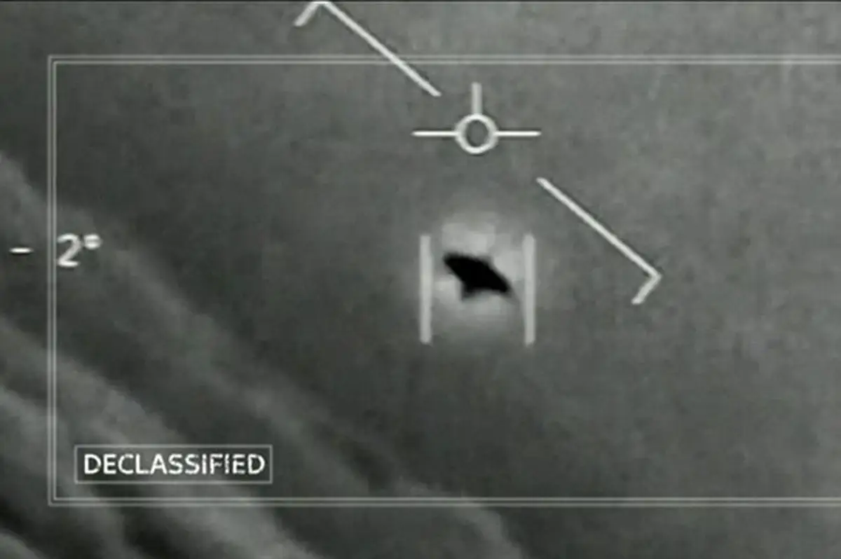 روایتی حیرت‌انگیز از پرنده ناشناس بالای تاسیسات هسته‌ای؛ راز پنهان چند دهه افشا شد!