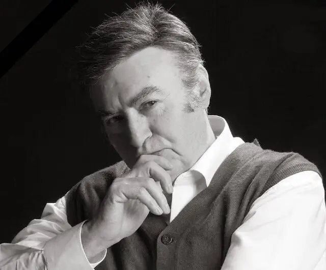 رازهای شنیدنی از زندگی ناصر طهماسب؛ صدای سرد و آرامی که هرگز فراموش نمی‌شود