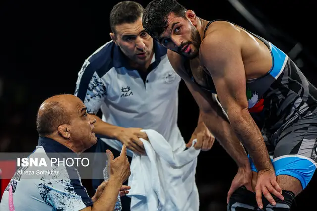 احسان امینی همزمان سرمربی جوانان و مربی بزرگسالان کشتی آزاد شد!