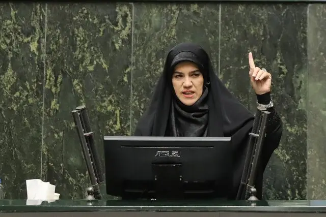 عضو فراکسیون زنان مجلس: حق عائله‌مندی زنان، به رسمیت شناختن جایگاه برابرشان در نظام پرداخت‌هاست