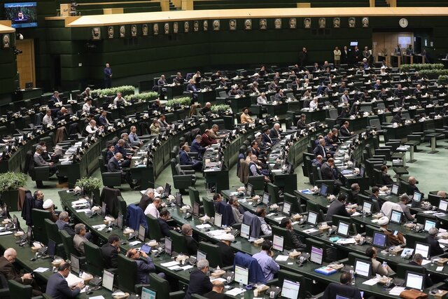 نمایندگان مجلس به شرکت‌های خودروسازی: عملکرد نامطلوبتان دیگر قابل قبول نیست!