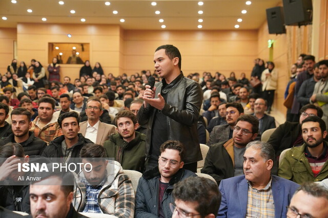 دانشجویان امروز: مطالبه «نان» و «سقف» در کنار تحصیل، صدای بلند یک نسل برای زندگی بهتر