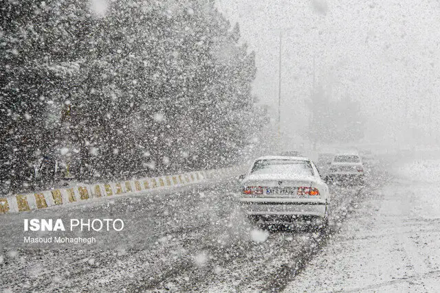 کولاک بی‌امان در گردنه کفنوئیه؛ محورهای روستایی گوغر بافت بسته شد!