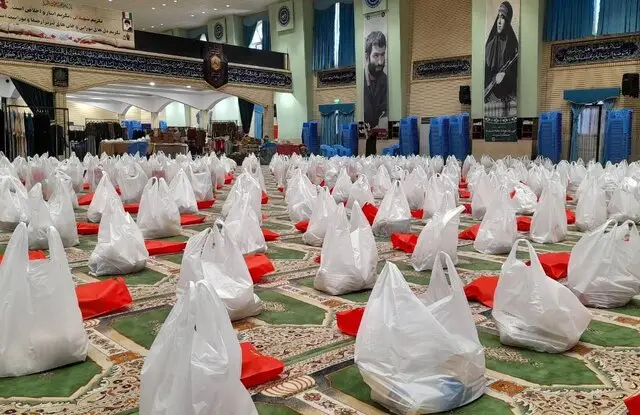 توزیع ۴۰۰ بسته معیشتی حیاتی به خانواده‌های نیازمند زندانیان گلستانی؛ حمایت بی‌وقفه ادامه دارد