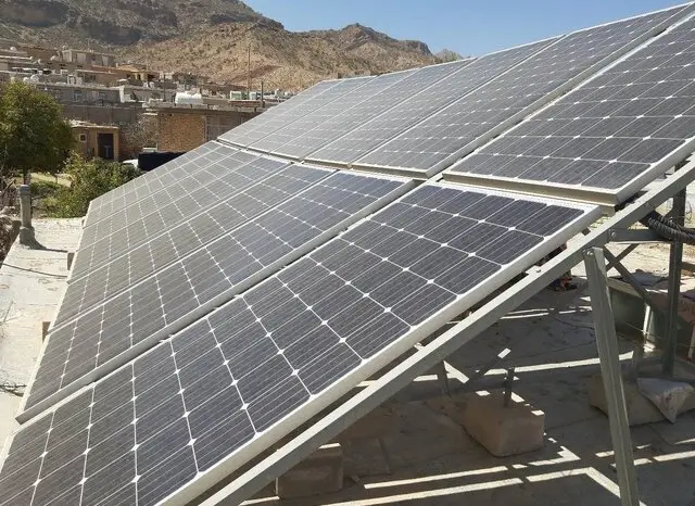 آغاز طرح ویژه احداث سامانه‌های خورشیدی بامی در خوزستان؛ فرصتی طلایی برای سرمایه‌گذاران