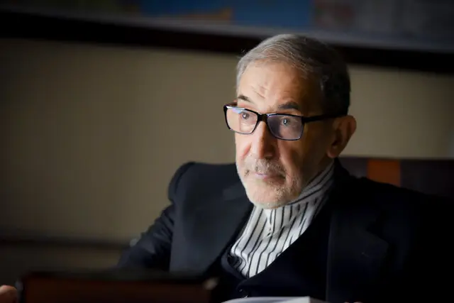 ولایتی: درگذشت اشرف بروجردی ضایعه‌ای بزرگ برای فرهنگ کشور بود