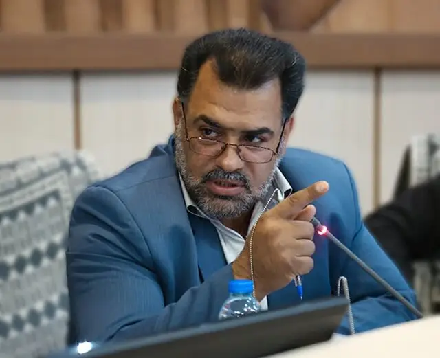 عضو شورای شهر:‌ وضعیت آسفالت معابر شهری یزد رضایت بخش نیست