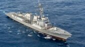 آمریکا با رونمایی ناوشکن جدید، قدرت نظامی خود را در برابر ایران به رخ کشید!