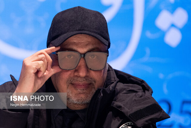 رضا عطاران پس از فشار عصبی از بیمارستان مرخص می‌شود؛ نگرانی‌ها رفع شد