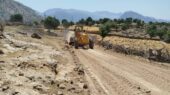 عملیات حیاتی اصلاح جاده عشایری آرام در اندیکا آغاز شد؛ عبور ۲۰ خانوار راحت‌تر می‌شود