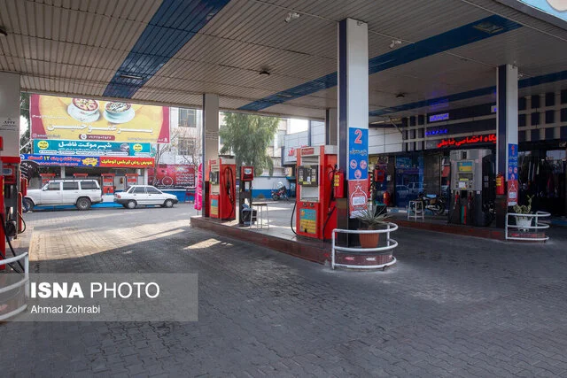 وضعیت عادی جایگاه‌های سوخت پس از اصلاح قیمت بنزین؛ هیچ مشکلی وجود ندارد!