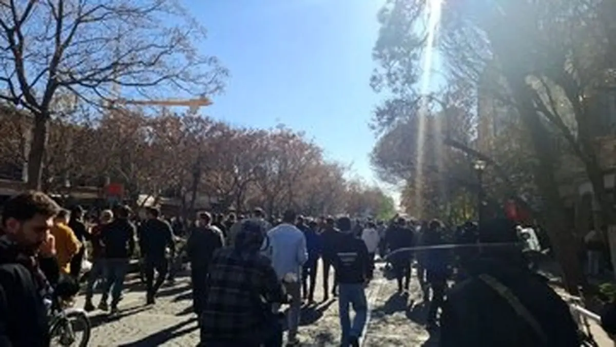 واکنش فردوسی‌پور به تجمع دیروز بازار/ ویدئو