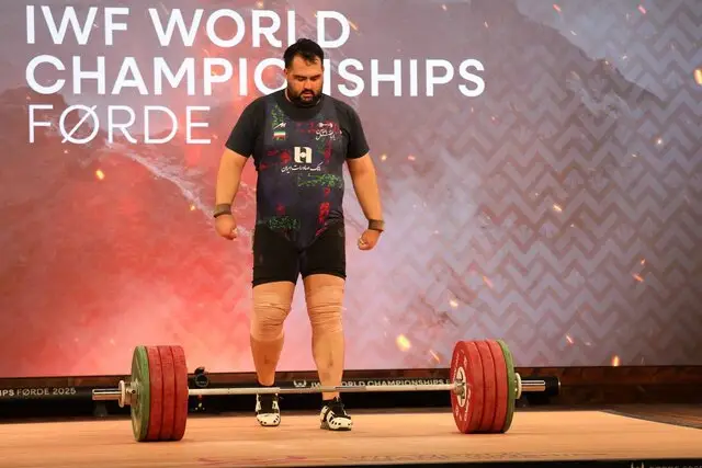 حسین توکلی: معترضان بیایند وزنه‌برداری بهتر از الان نتیجه می‌گیرد؟