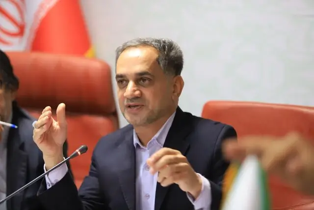 دستور جنجالی مدیرکل بازرسی کرمان برای انتقال مرکز مالی صندوق بازنشستگی مس به استان!