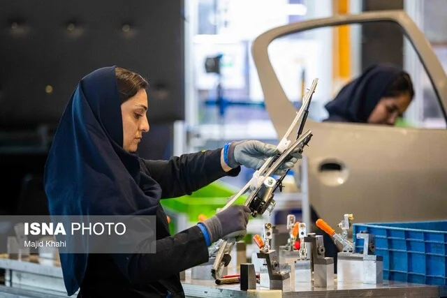 دبیرکل خانه کارگر هشدار داد: رکود تولید و کاهش قدرت خرید، معیشت کارگران را به خطر می‌اندازد!