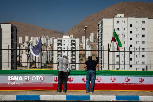 تو فکر یک سقفم!