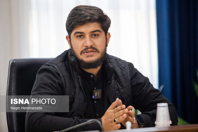 «ترنسکُشی» روایت رسمی را به چالش میکشد / "قربانی کردن یک نسل"