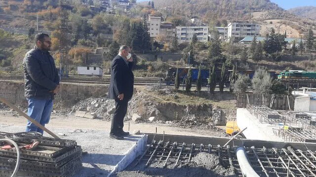 ضرورت رفع موانع در مسیر پروژه پل پلسفید/ نخستین محموله عرشههای فلزی به کارگاه پل پلسفید رسید