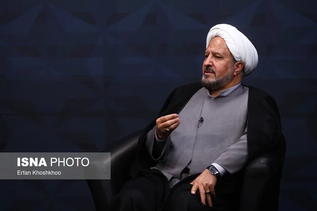 نسل زد و بازگشت به مسجد/عبادت کافی نیست، خدمت می‌خواهیم!