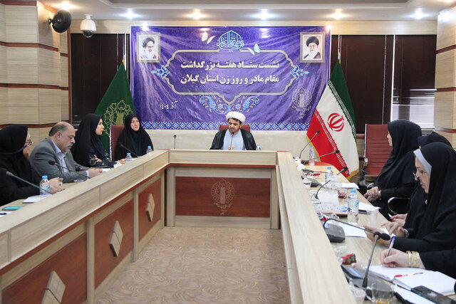 زنان فعال؛ سد محکمی در برابر توطئه‌های دشمنان در عرصه‌های اجتماعی و اجرایی