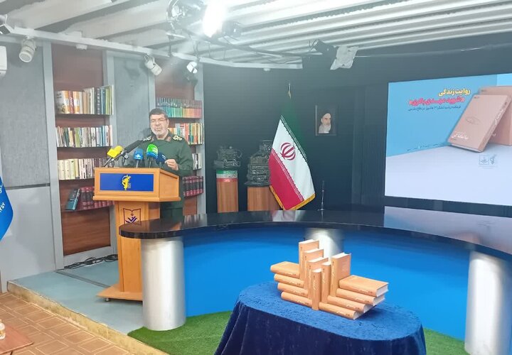 سردار شریف: معرفی شهدای شاخص سپاه، کلید مقابله با عملیات روانی دشمنان است