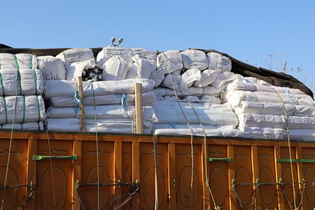 نخستین محموله پارچه با رویه جدید تجارت مرزی وارد آذربایجان‌غربی شد