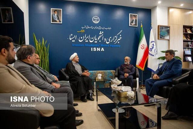 نسل زد و بازگشت به مسجد/عبادت کافی نیست، خدمت می‌خواهیم!