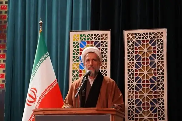 نماینده ولی فقیه در استان قزوین: تبعیت از ولی‌فقیه، شاخصه اصلی بصیرت امت است
