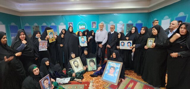 رمز امنیت امروز در سکوت مظلومانه شهدا و صبر بی‌نظیر خانواده‌هایشان!