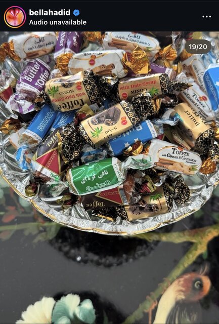 گلاب، فرش ایرانی و تخته نرد در خانه این مُدل جهانی چه معنایی می‌دهد؟