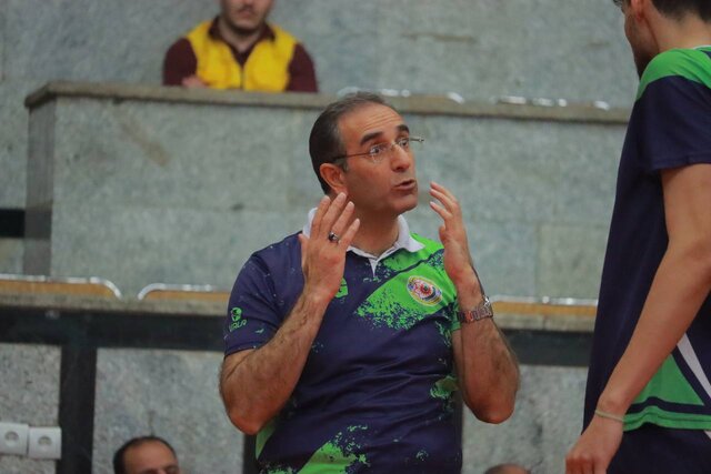 سرمربی والیبال مقاومت: فدراسیون حق تیم ما را نادیده گرفت، به دنبال جذب دو ستاره جدید هستیم!