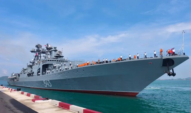 عبور کشتی‌های نظامی روسیه از تنگه باب‌المندب و ورود به دریای سرخ؛ رزمایش‌های پیچیده در خلیج عدن