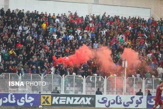 هواداران نساجی در آستانه جشن قهرمانی نیم‌فصل؛ هیجان در قائم‌شهر به اوج رسید!