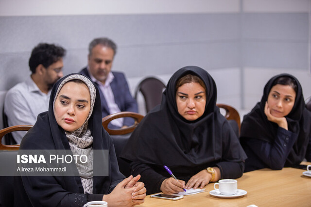 برنامه گسترش دامنه ارتباط با دانشگاه برای حل چالشهای استان/آموزش استادشاگردی را دنبال کنیم