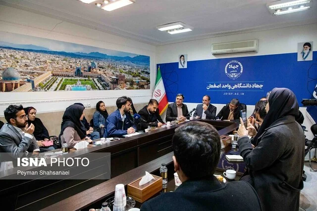 مطالبهگری صریح دانشجویان از استاندار اصفهان به مناسبت روز دانشجو