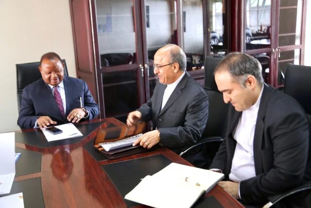 اقدامات لازم برای بازگشایی کارخانه مونتاژ تراکتورهای ایرانی در زیمبابوه انجام شده است