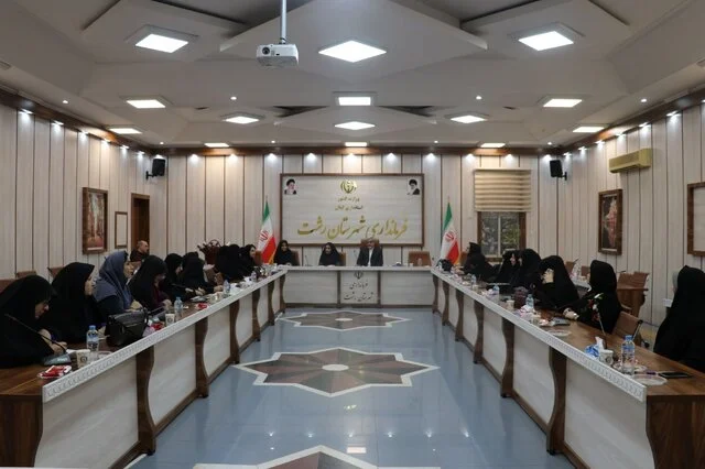 فرماندار رشت: مادران رکن استحکام خانواده و محور تربیتی جامعه محسوب میشوند